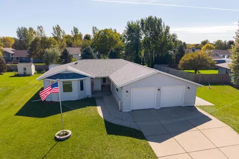 513 Gold Coast Ln, Evansville, WI 53536