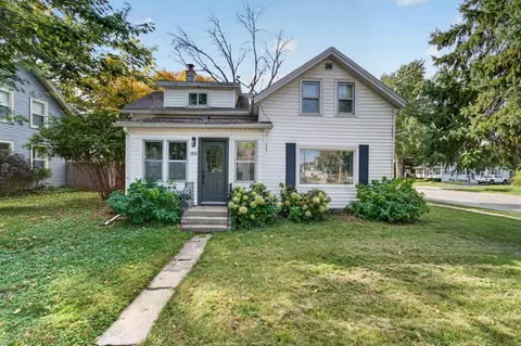 5702 Milwaukee St, Mcfarland, WI 53558