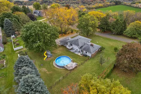 4889 High Chaparral Rd, Marshall, WI 53559