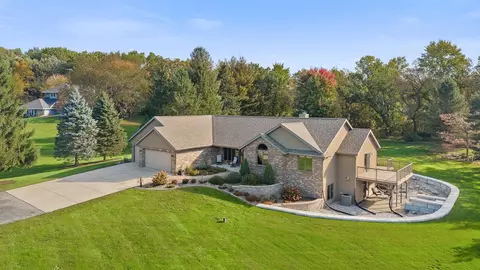 5566 N Sable Dr, Milton, WI 53563