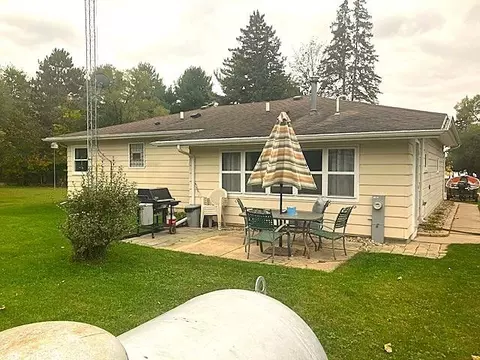 Exterior - w432 Huron Bay Drive, Montello, WI 53949 photo 2 of 3