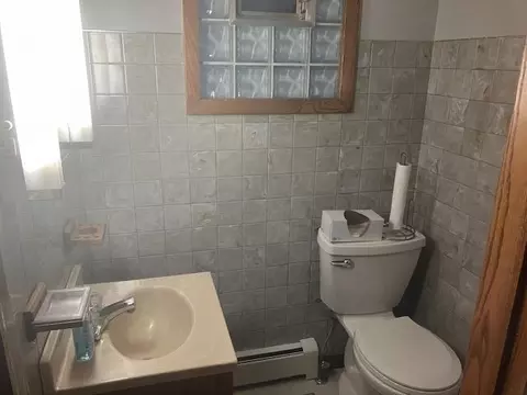 Bath - w432 Huron Bay Drive, Montello, WI 53949 photo 2 of 2