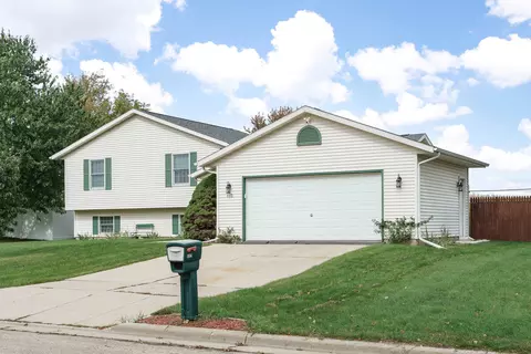 Exterior - 582 Rivendell Dr, Milton, WI 53563 photo 2 of 8