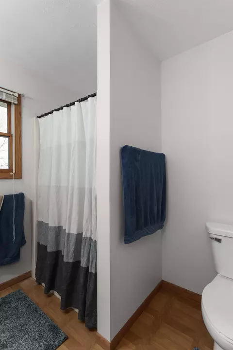 Bath - 582 Rivendell Dr, Milton, WI 53563 photo 3 of 5