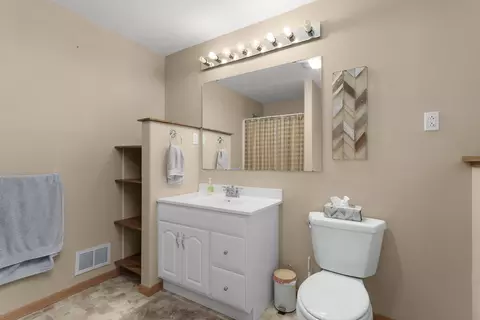 Bath - 582 Rivendell Dr, Milton, WI 53563 photo 4 of 5
