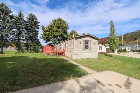 5816 Eagle Ln, La Crosse, WI 54601
