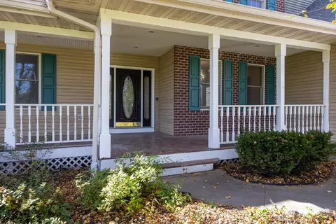 Exterior - 1263 Wisconsin 19, Marshall, WI 53559 photo 6 of 16