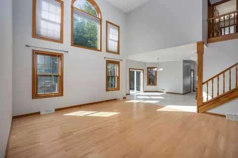 Living - 1263 Wisconsin 19, Marshall, WI 53559 photo 5 of 9