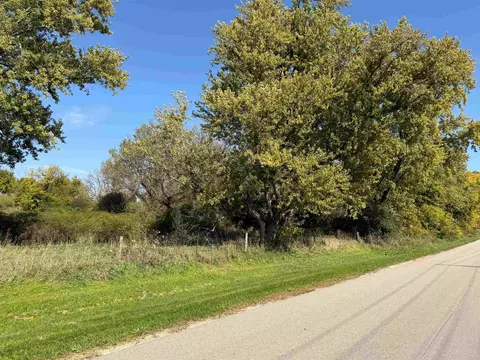 4 E 78 Acres E Creek Rd, Janesville, WI 53546
