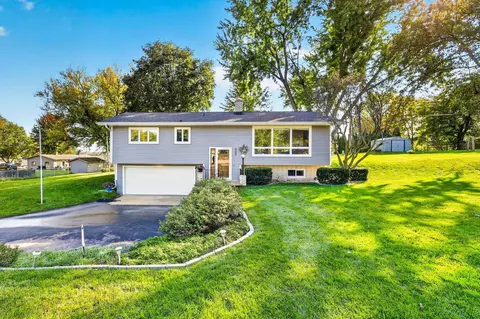 1813 Sunrise Ct, Stoughton, WI 53589
