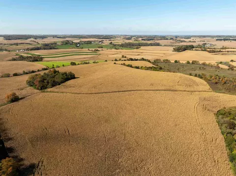 210 26 Acres Mtridge Rd, Fennimore, WI 53809