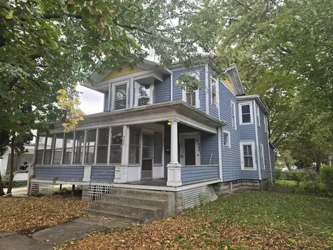 308 S Jackson St, Janesville, WI 53548