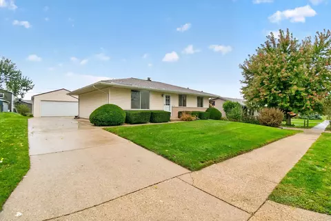 2120 Hubbard St, Janesville, WI 53546