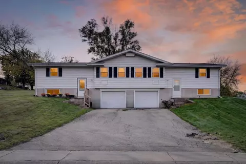 3116 Hampshire Rd, Janesville, WI 53546