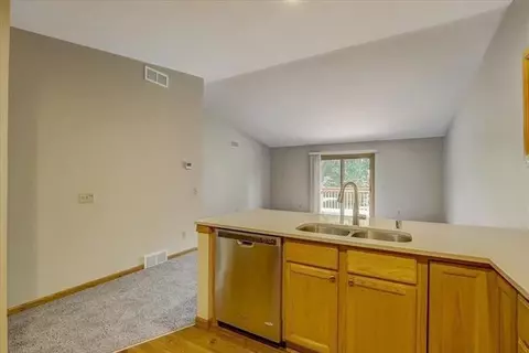 4546-4548 Windsor Rd, Windsor, WI 53598 photo 13
