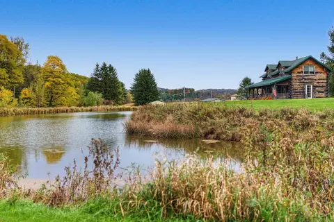 22038 County Hwy Dd, Richland Center, WI 53581