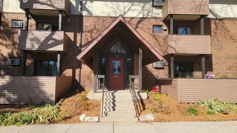 10 Maple Wood Ln #11, Madison, WI 53704