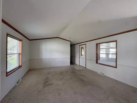 Living - 2208 Edgeview Dr, Monroe, WI 53566 photo 5 of 6