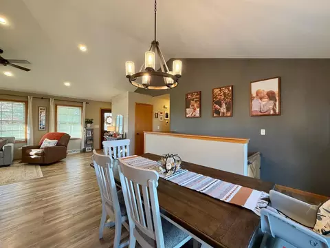 Dining - 1011 E Whippoorwill Way, Beloit, WI 53511 photo 4 of 5