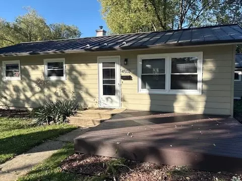 4502 Pearl Ln, Madison, WI 53714