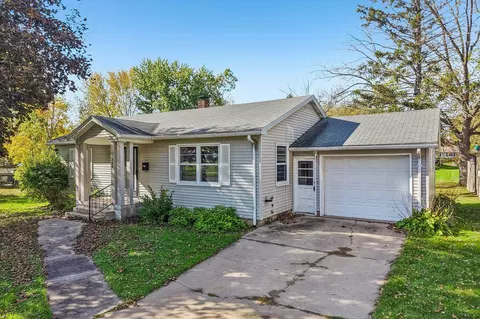 544 Ellinwood Ave, Reedsburg, WI 53959
