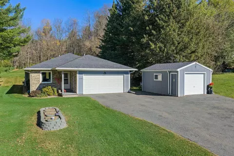 1400 Fries Rd, Richland Center, WI 53581