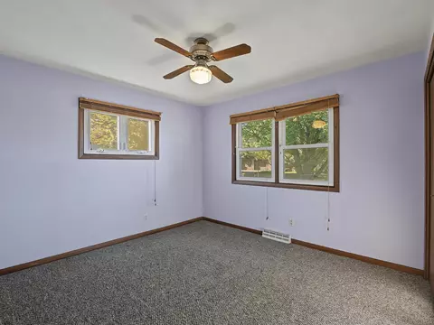 Bedroom - 106 25th Ave #B, Monroe, WI 53566 photo 4 of 7