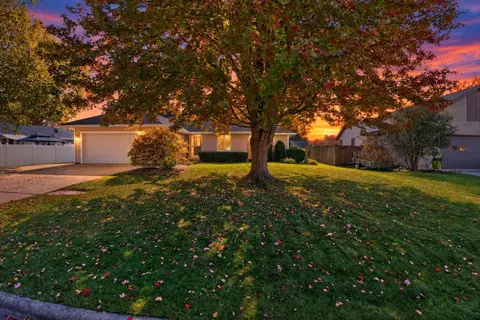 3928 Windwood Dr, Janesville, WI 53546