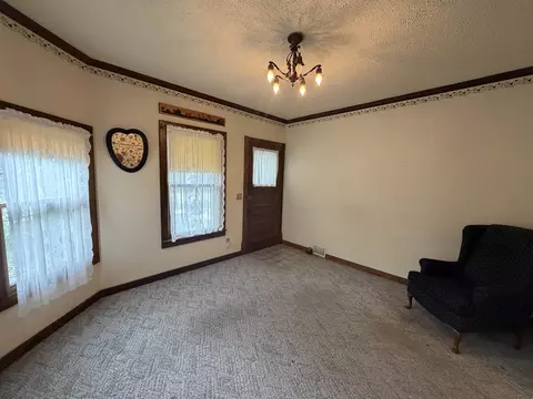 Living - 32413243 S Riverside Dr, Beloit, WI 53511 photo 2 of 2
