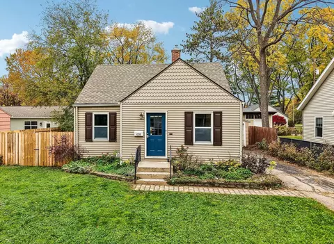 4250 Doncaster Dr, Madison, WI 53711