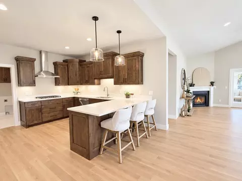 Kitchen - Unit 15 Timberlane Circle, Deforest, WI 53532 photo 1 of 2