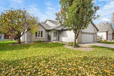 1122 Virdon Dr, Sun Prairie, WI 53590