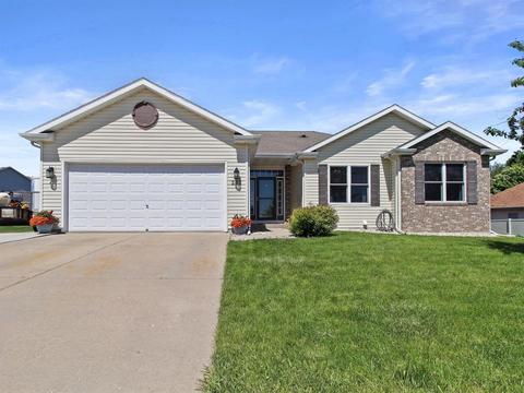 262 E Sunset Dr, Milton, WI 53563 photo 1
