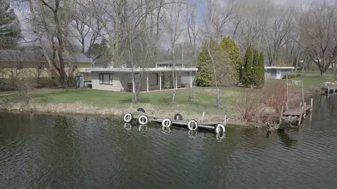 460 E Bay Ct, Green Lake, WI 54941