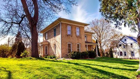 337 N Pleasant Ave, Jefferson, WI 53549