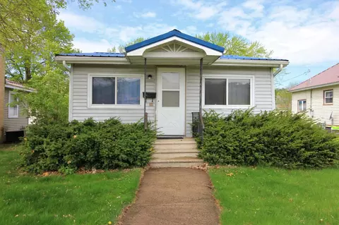 619 S Illinois St, Prairie Du Chien, WI 53821
