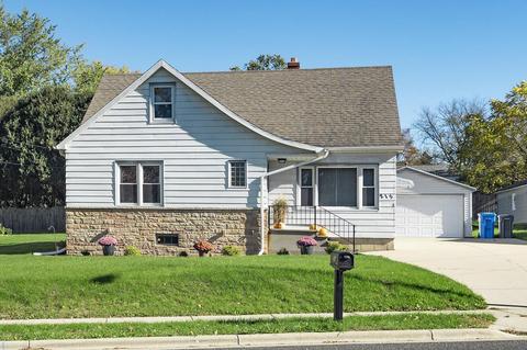 215 Summit Ave, Watertown, WI 53094