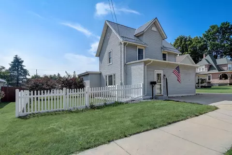 310 S Church St, Watertown, WI 53094