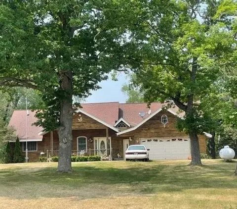 n851 Spring Lake Estates Drive, Neshkoro, WI 54960