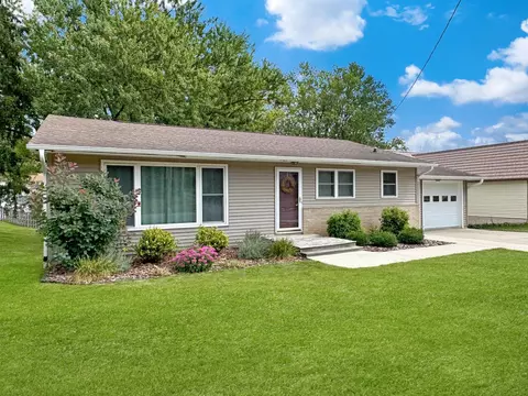 225 Davidson St, Westby, WI 54667