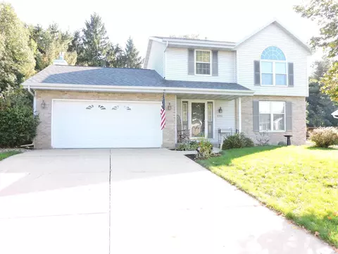 1319 Montclair Pl, Fort Atkinson, WI 53538
