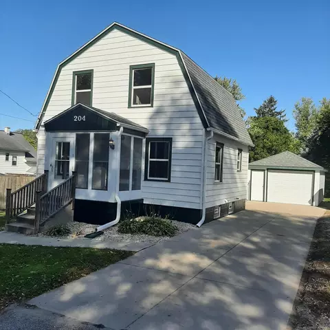 204 Ann St, Watertown, WI 53094