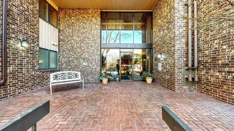 2 Maple Wood Ln #30, Madison, WI 53704