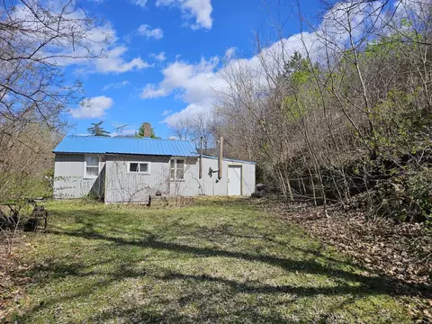 s7698 Wisconsin 35, De Soto, WI 54624
