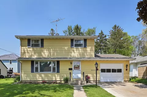 304 Brook St, Beaver Dam, WI 53916