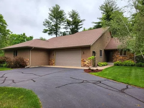 1711 Archer Ln #12, Nekoosa, WI 54457