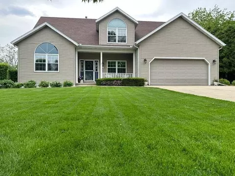 1251 Sioux Trl, Fort Atkinson, WI 53538