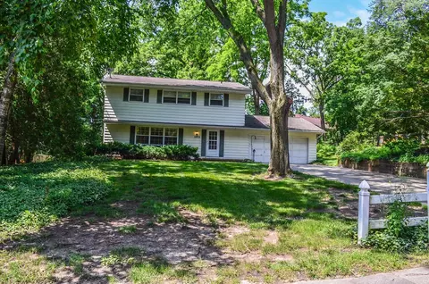 5433 Greening Ln, Madison, WI 53705