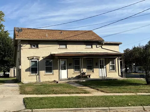 204 Rock St, Watertown, WI 53098