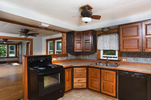 325 N Front St, Coloma, WI 54930
